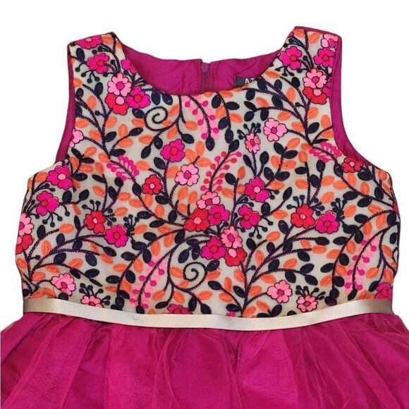 Floral Pink Embroidery Sleeveless Dress - Picture 3 of 4